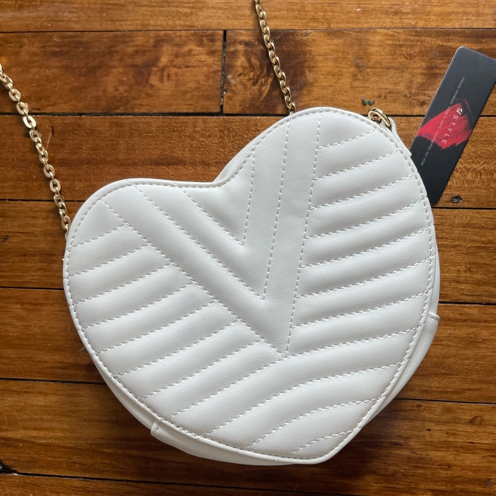 Heart Purse - Picture 4 of 8